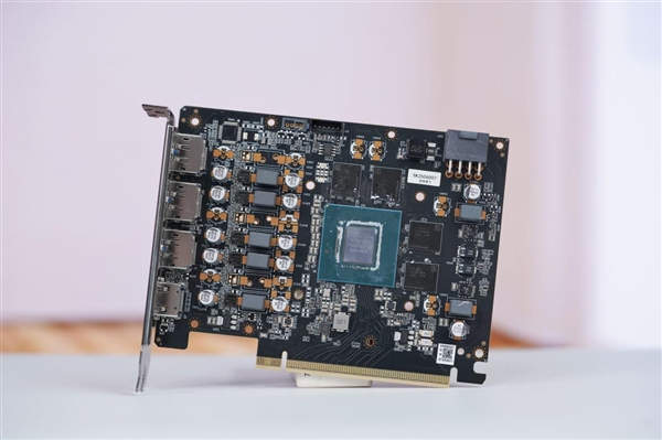 灵动双显灯效！铭瑄RTX 5060 Ti iCraft电竞之心OC 16G图赏