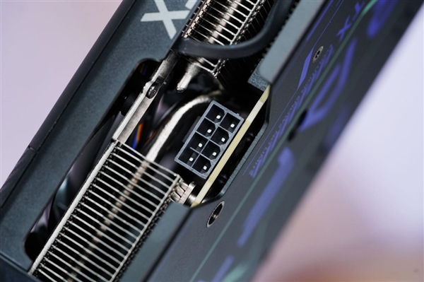 灵动双显灯效！铭瑄RTX 5060 Ti iCraft电竞之心OC 16G图赏