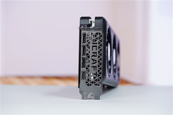 灵动双显灯效！铭瑄RTX 5060 Ti iCraft电竞之心OC 16G图赏