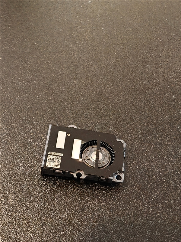 OPPO首款主动散热手机！OPPO K13 Turbo塞进散热风扇