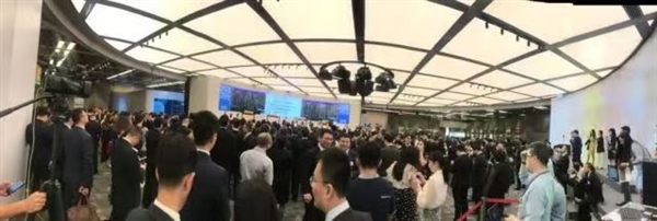 小米上市7周年 港交所现“6锣齐敲” 雷军曾说那个锣30万