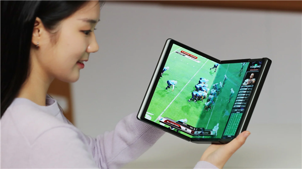 挑战华为！三星三折叠屏今年登场：安卓史上第一款