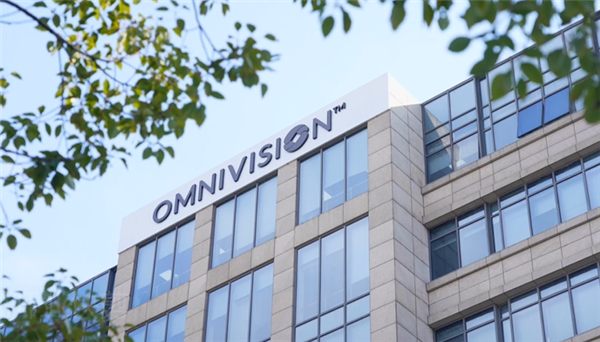 你手机摄像头里的“万年老三” 这次也想上桌吃饭