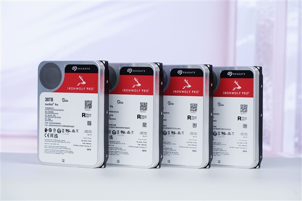 首次30TB＋首次HAMR！希捷发布酷狼Pro 30TB硬盘：NAS专用