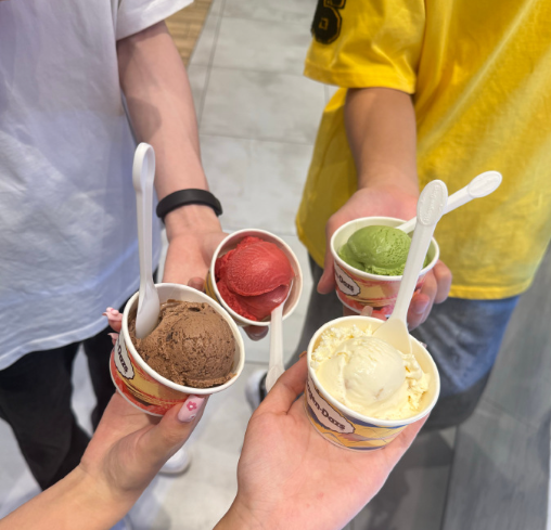 “钟薛高”账号已停更超一年 7块也没人买 雪糕刺客真凉了