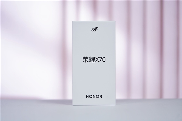 史上最大电池手机！荣耀X70图赏