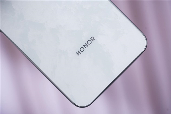 史上最大电池手机！荣耀X70图赏