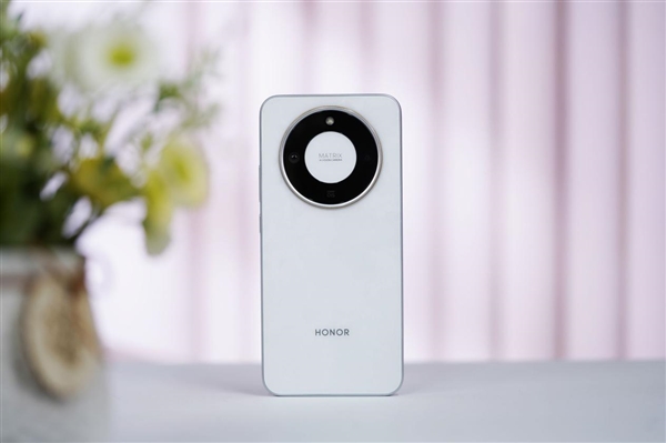 史上最大电池手机！荣耀X70图赏