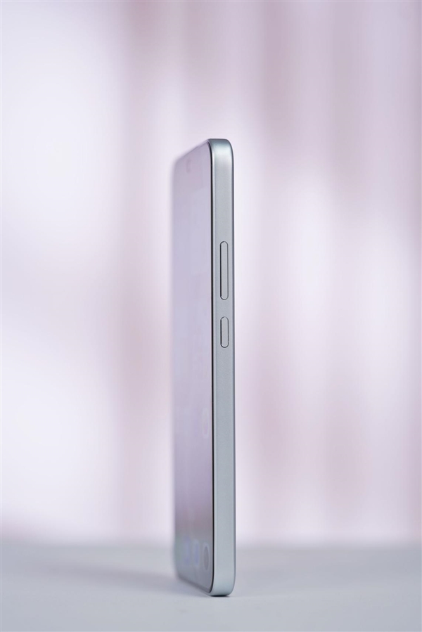 史上最大电池手机！荣耀X70图赏