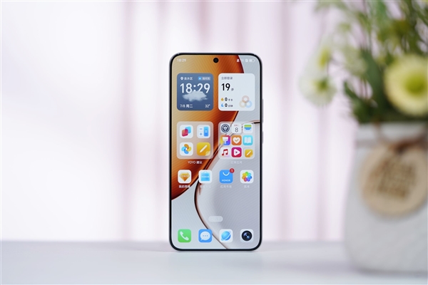 史上最大电池手机！荣耀X70图赏