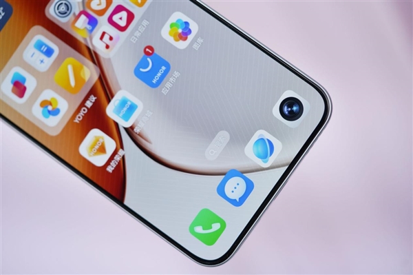 史上最大电池手机！荣耀X70图赏