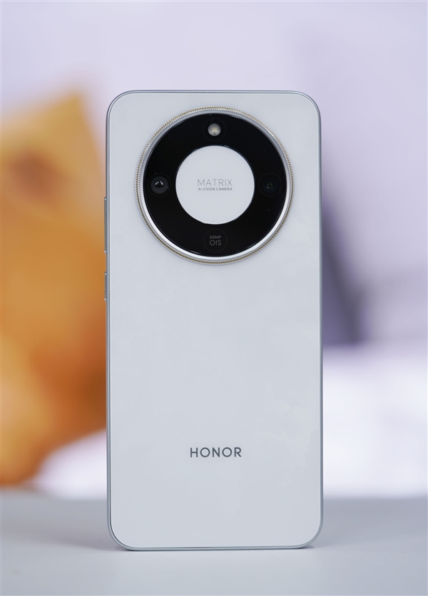 史上最大电池手机！荣耀X70图赏