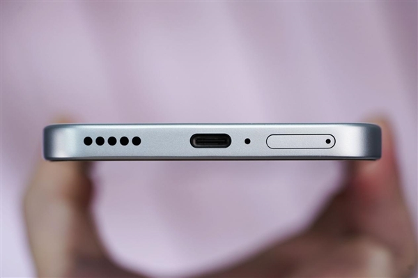 史上最大电池手机！荣耀X70图赏