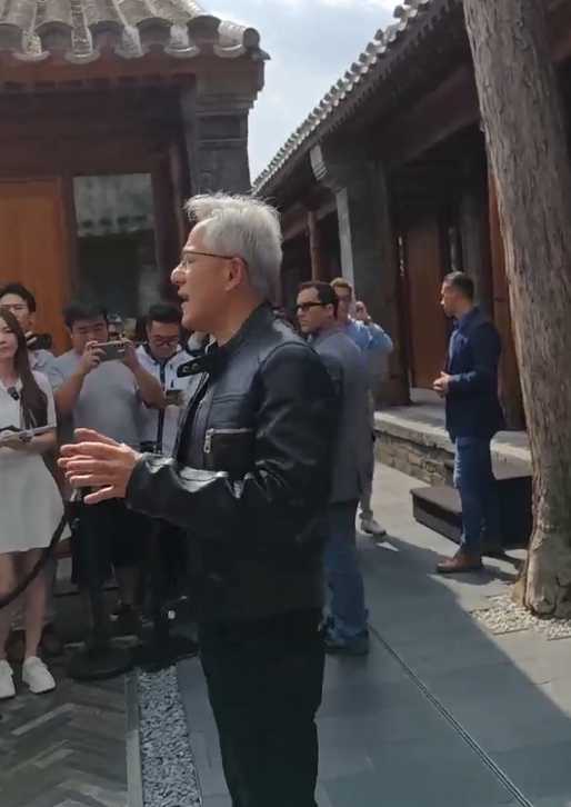 可能是身价最高的小米车主！黄仁勋：我非常希望购买一辆小米汽车