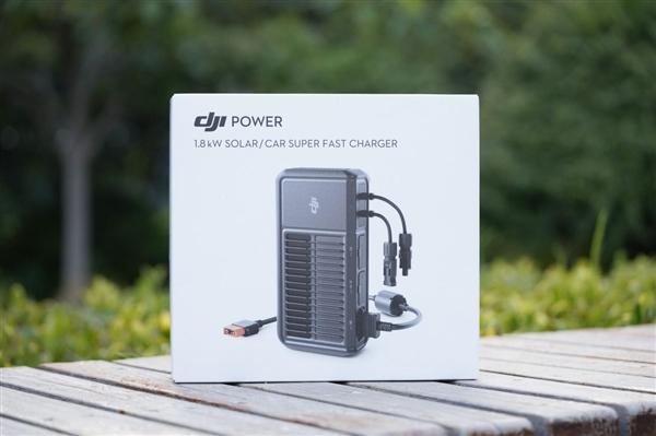 户外电源迎来闪充新时代！大疆新一代1度电户外电源图赏