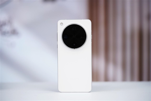 首发哈苏摄影套件！OPPO Find X9 Ultra将于明年Q1登场